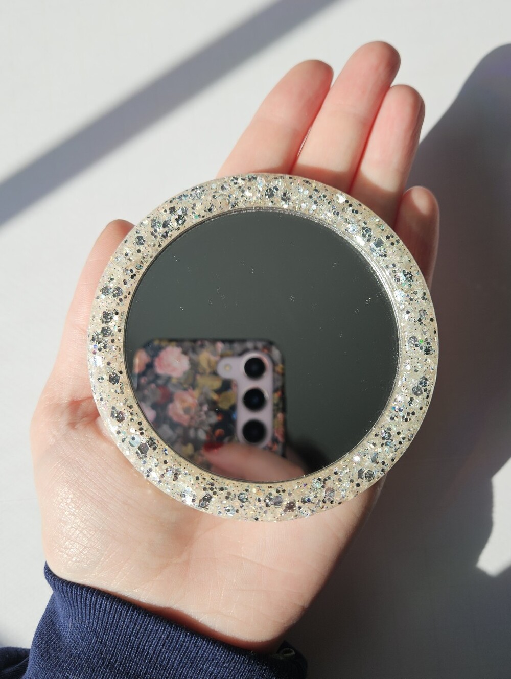 Handmade Round Pocket Resin Mirror with White and Silver Glitter - Picture 2 of 4